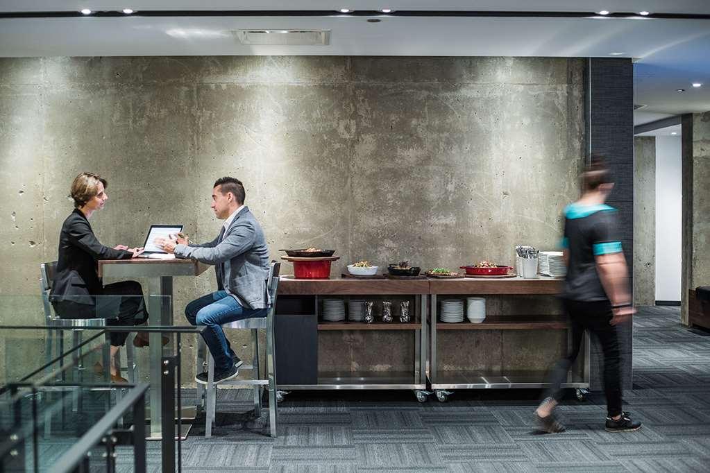 Alt Hotel Ottawa Downtown Съоръжения снимка