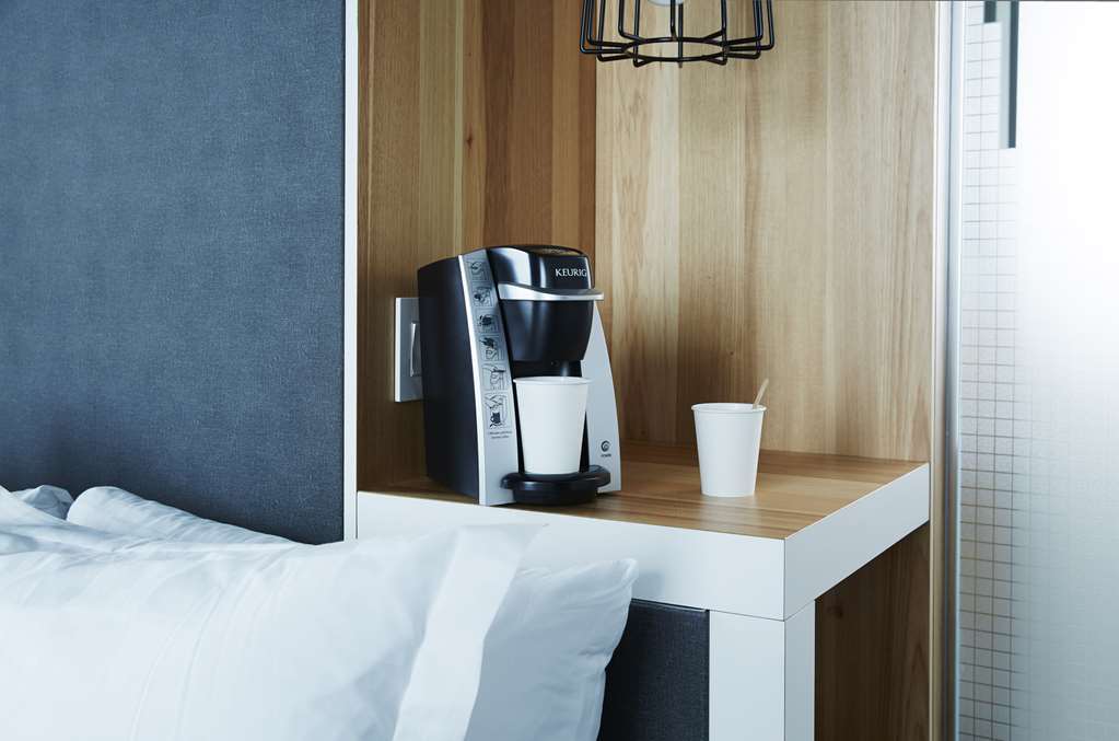Alt Hotel Ottawa Downtown Стая снимка